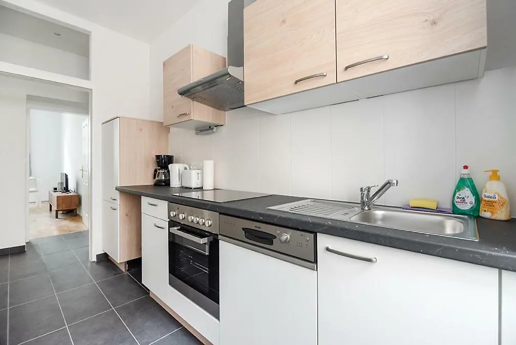 Universum Apartment Vienna 0*,